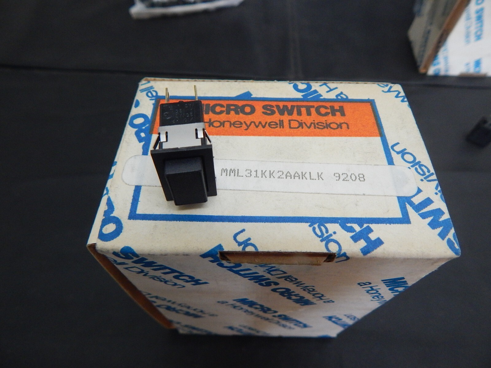 HONEYWELL MICROSWITCH MML31KK2AAKLK PUSH SWITCH - USA SELLER FAST SHIPPING