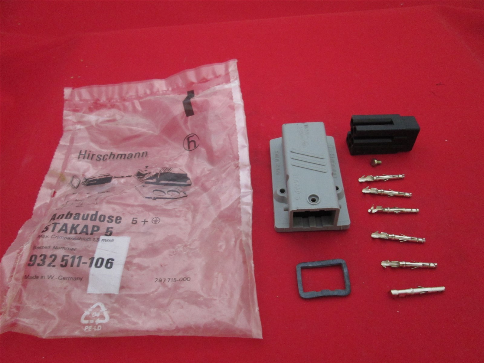 Hirschmann STAKAP 5 932511-106 Socket Connector
