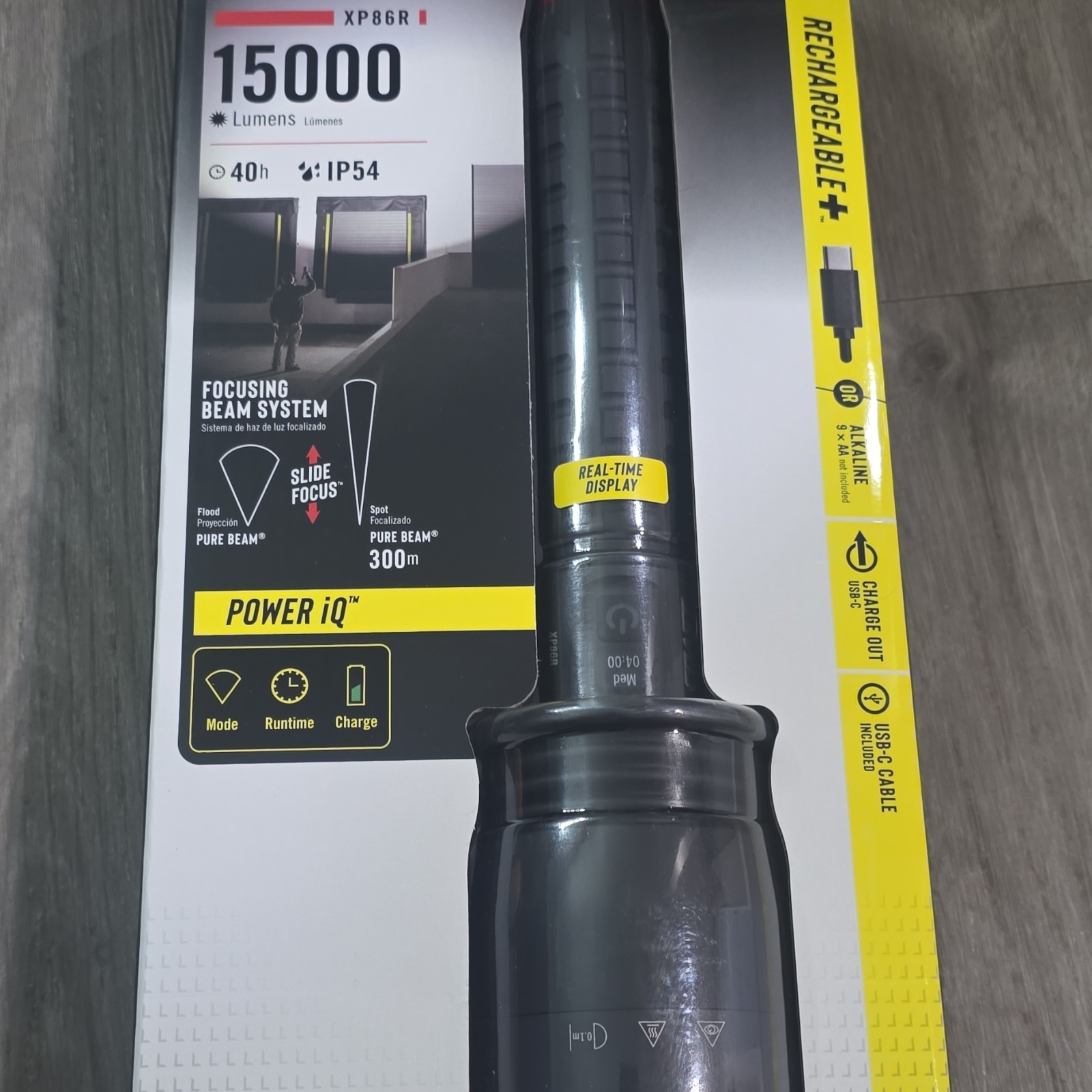 Power IQ XP86R Rechargeable LED Flashlight 15000 Lumens IP54 Slide Focus