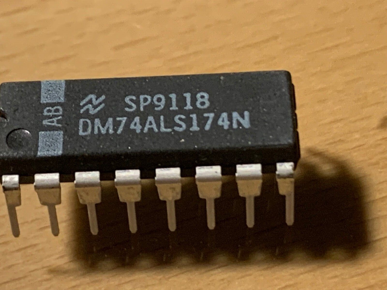 DM74ALS174N - NATIONAL IC -Hex D-Type Flip-Flop DIP16