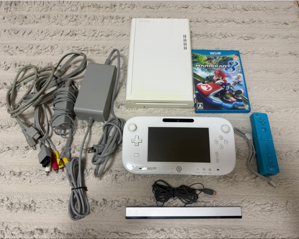 Nintendo Wii U Premium Set 32GB White Mario Kart 8 & Wii Remote Japan NTSC-J