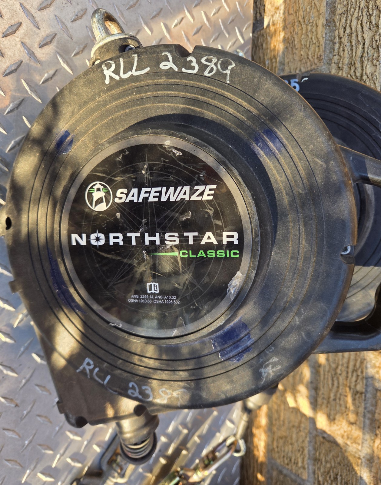 Safewaze FS-EX10-100-G Northstar Classic 100' Cable Self Retracting Lifeline