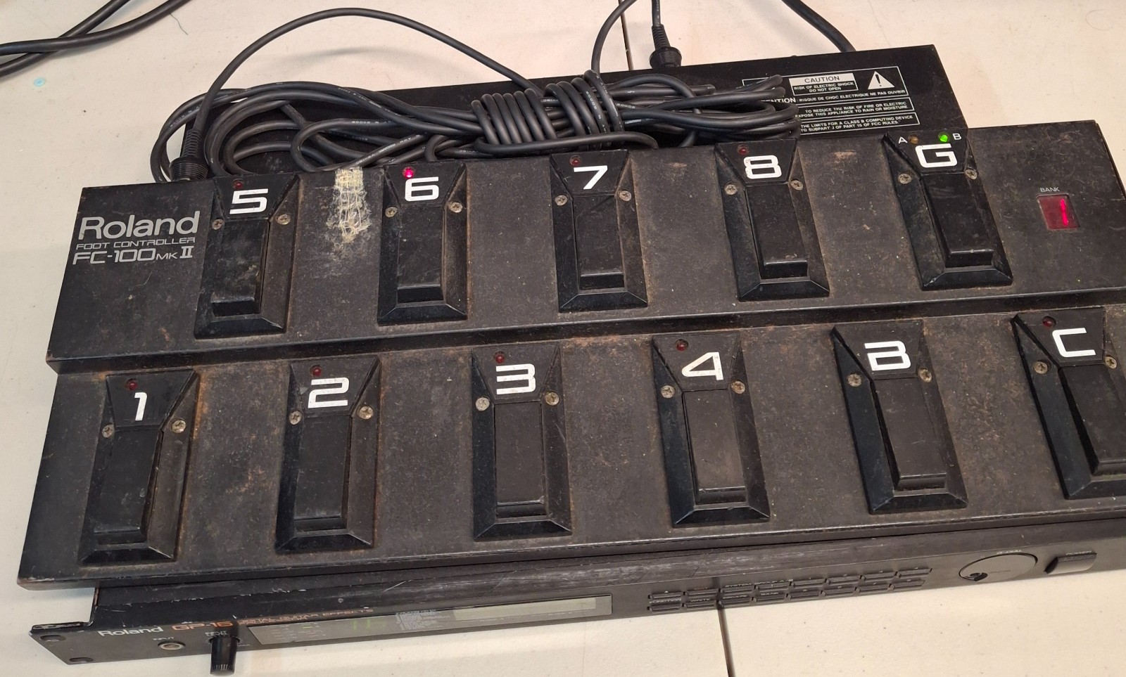 Roland GP-16 With 2 foot controller s
