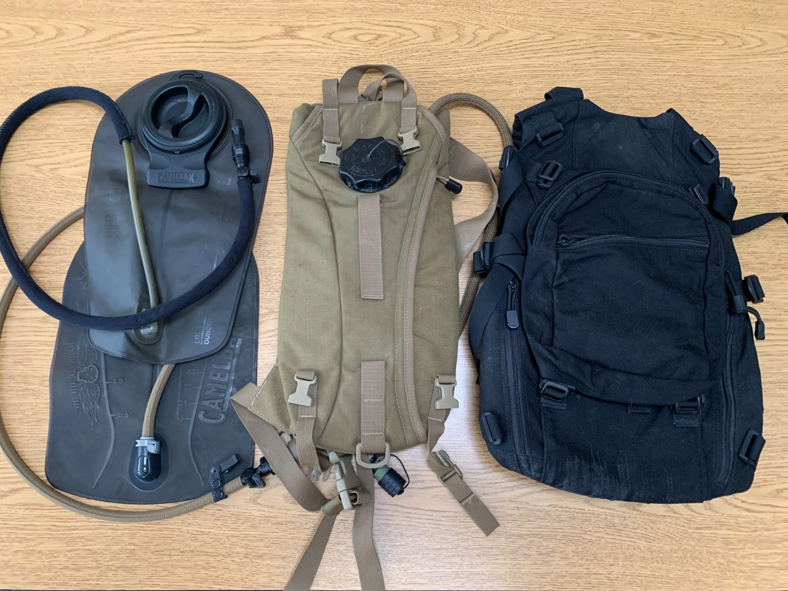 Camelbak Transformer 3.1L Hydration Pack, USMC Hydration, & New Spare 3L Bladder