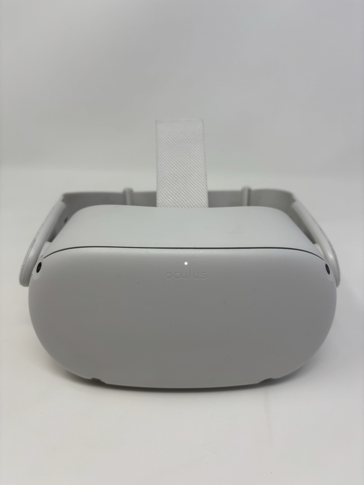 Meta Oculus Quest 2 64GB VR Headset VR Headset Only Tested No Controllers