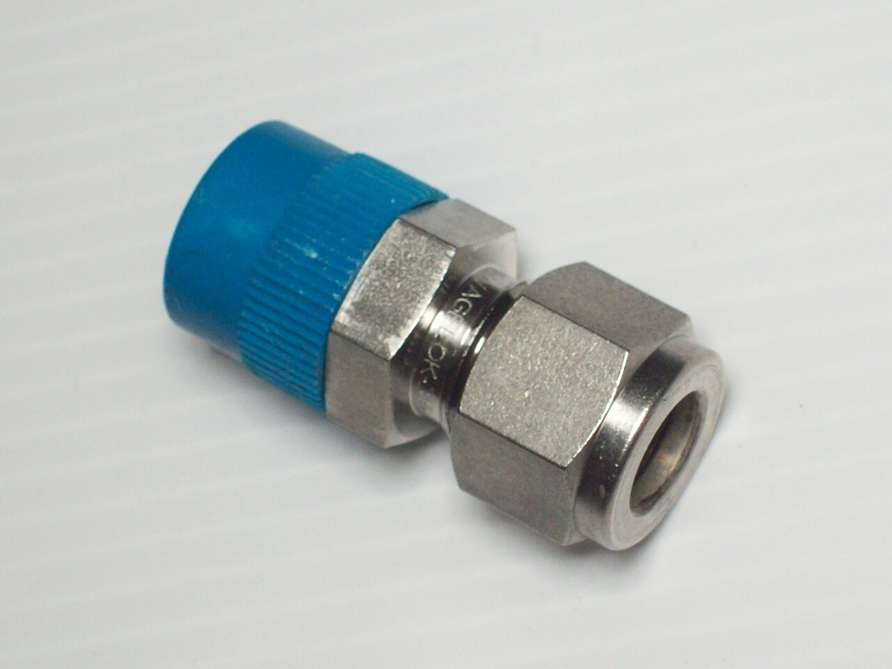 1- Swagelok Stainless Steel Fitting, 3/8" OD Tube x 3/8" Male NPT, SS-600-1-6