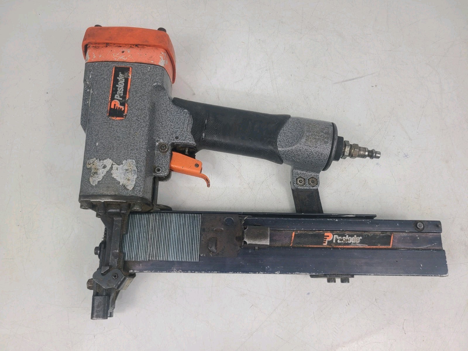 PASLODE 3150/38-N18 18 Gauge Narrow Crown Stapler (TESTED)