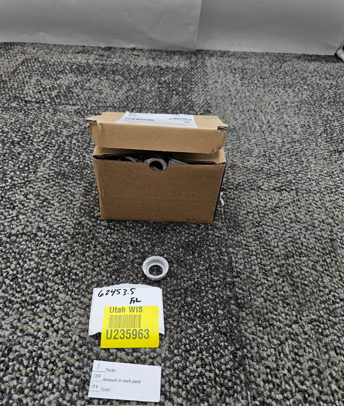 (QTY 100) Southwire 831TZ: 1/2" Insulating Plastic Conduit Bushing - Gray