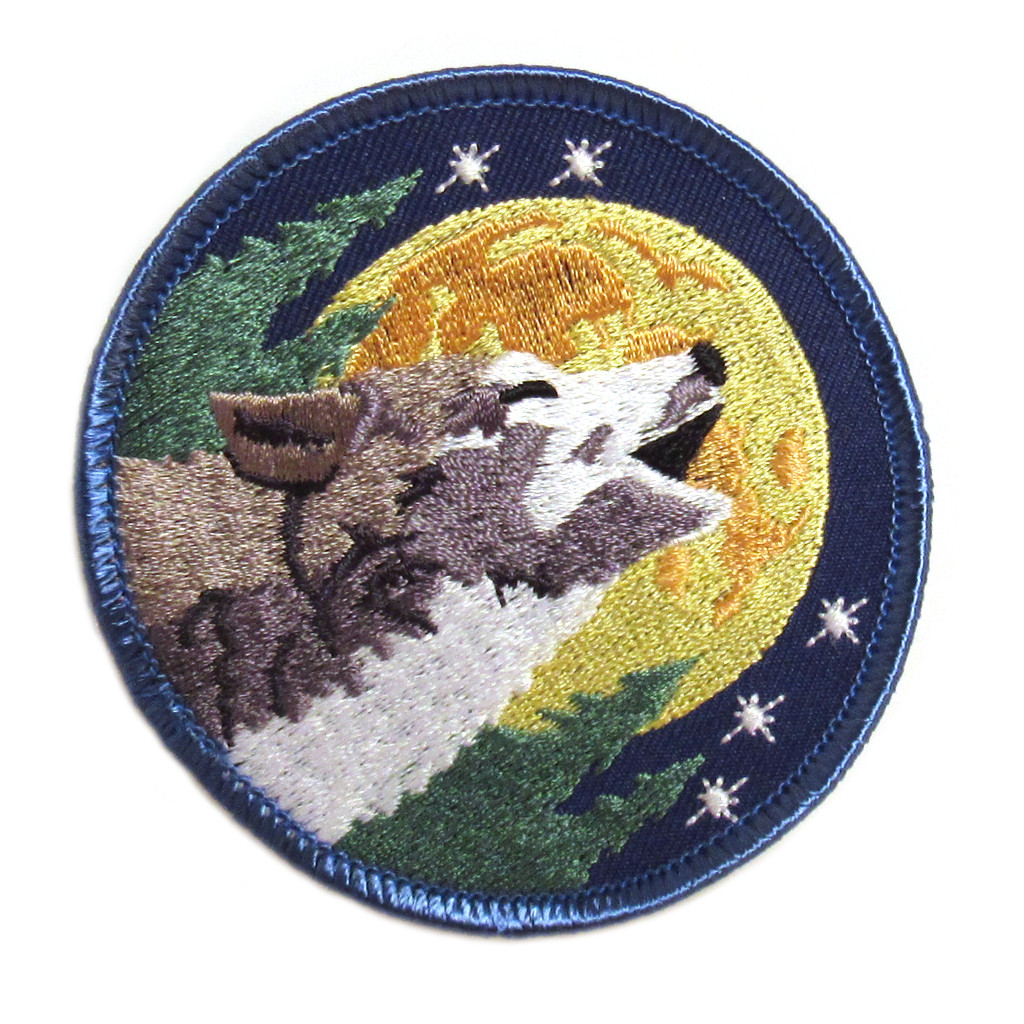 Howling Wolf and Moon Embroidered Patch 3" Sew-On Fabric NEW