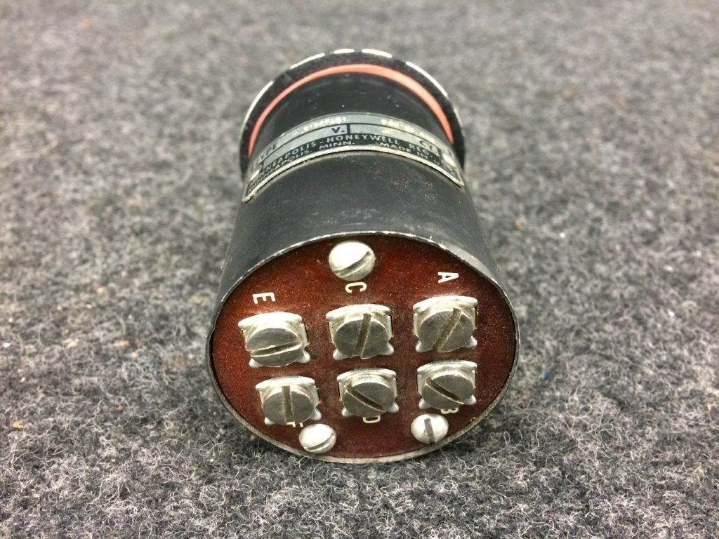 G1087AE1 (M/N: AA2) Honeywell Temperature Switch (Volts: 14)