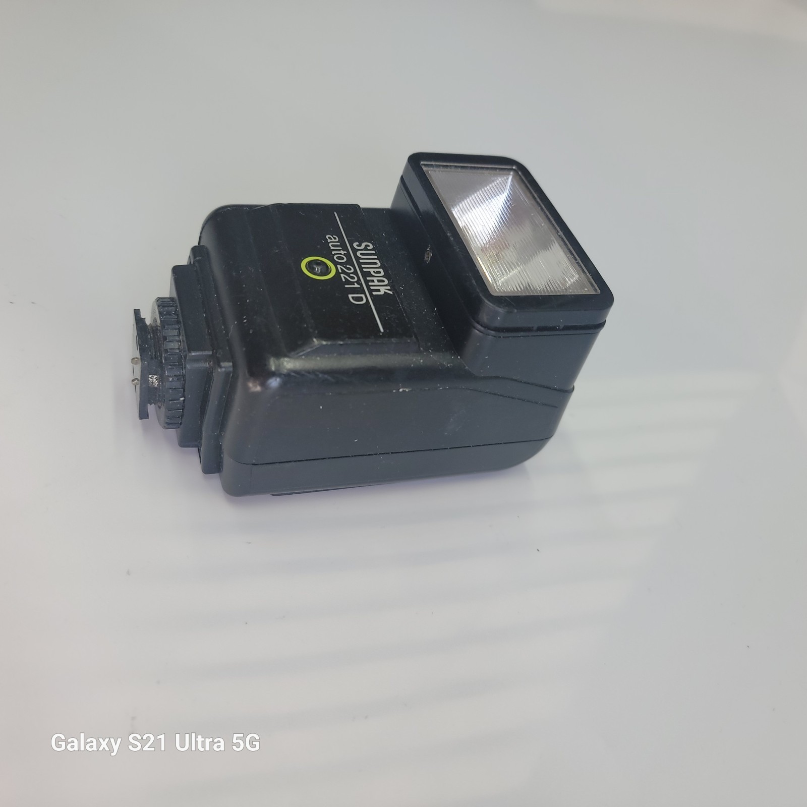 SunPak Auto 221 D Camera Flash Universal - Tested, Works!