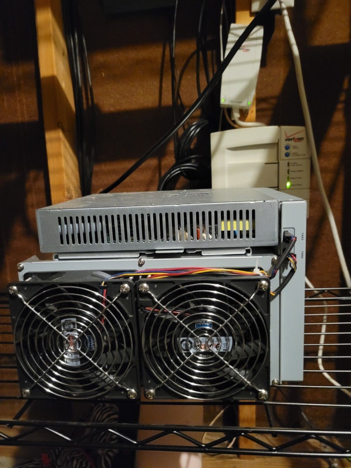 Canaan Avalon 1246 87T ASIC Bitcoin Miner