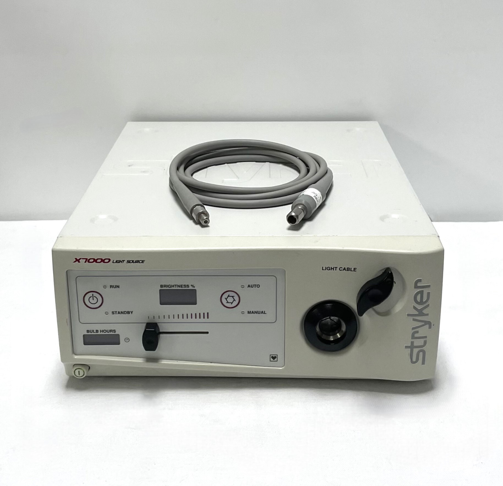 Stryker X7000 Light Source