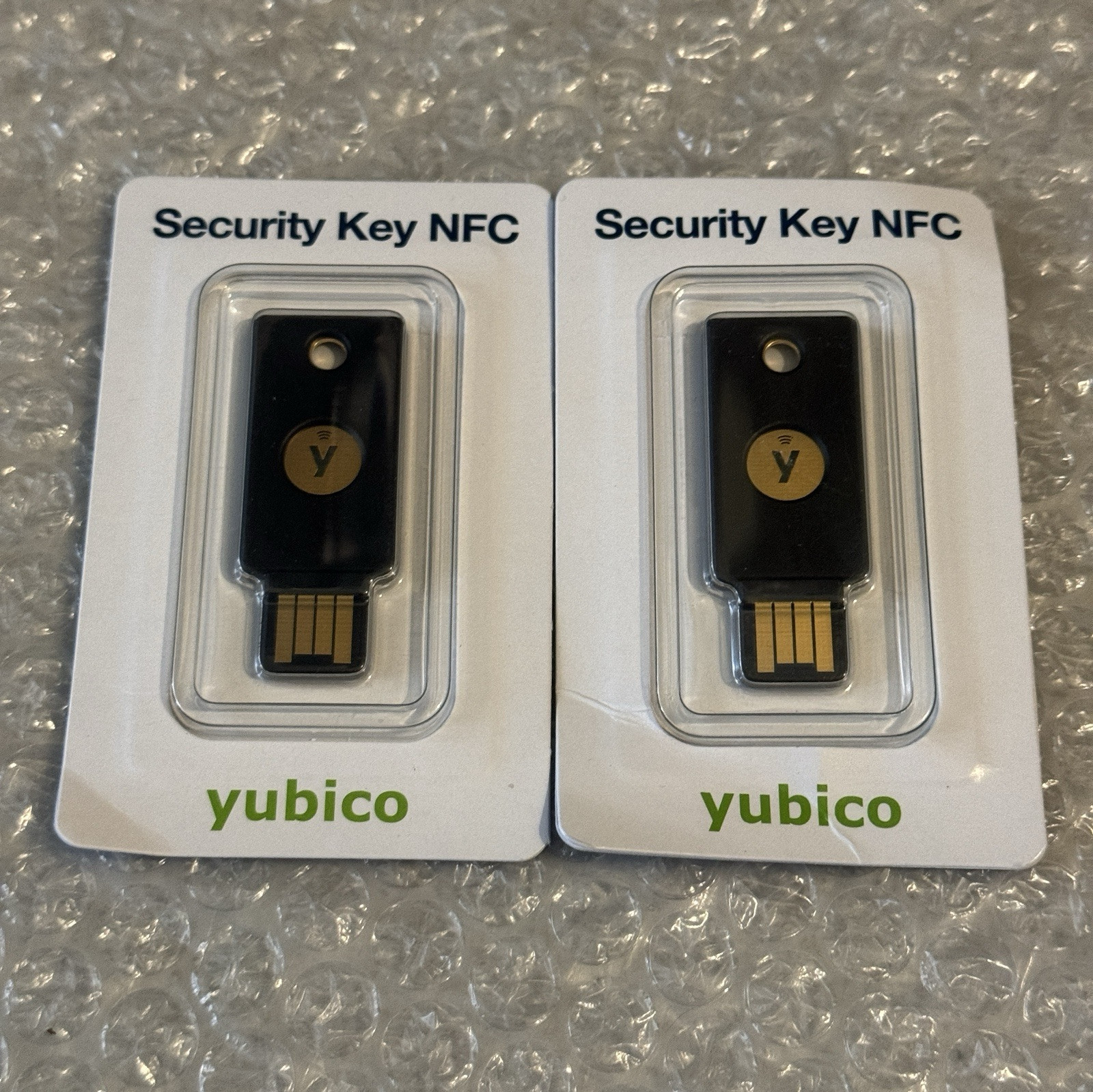 Yubico: YUBIKEY NFC Two Factor Authentication USB & NFC Security Key TWO (2)