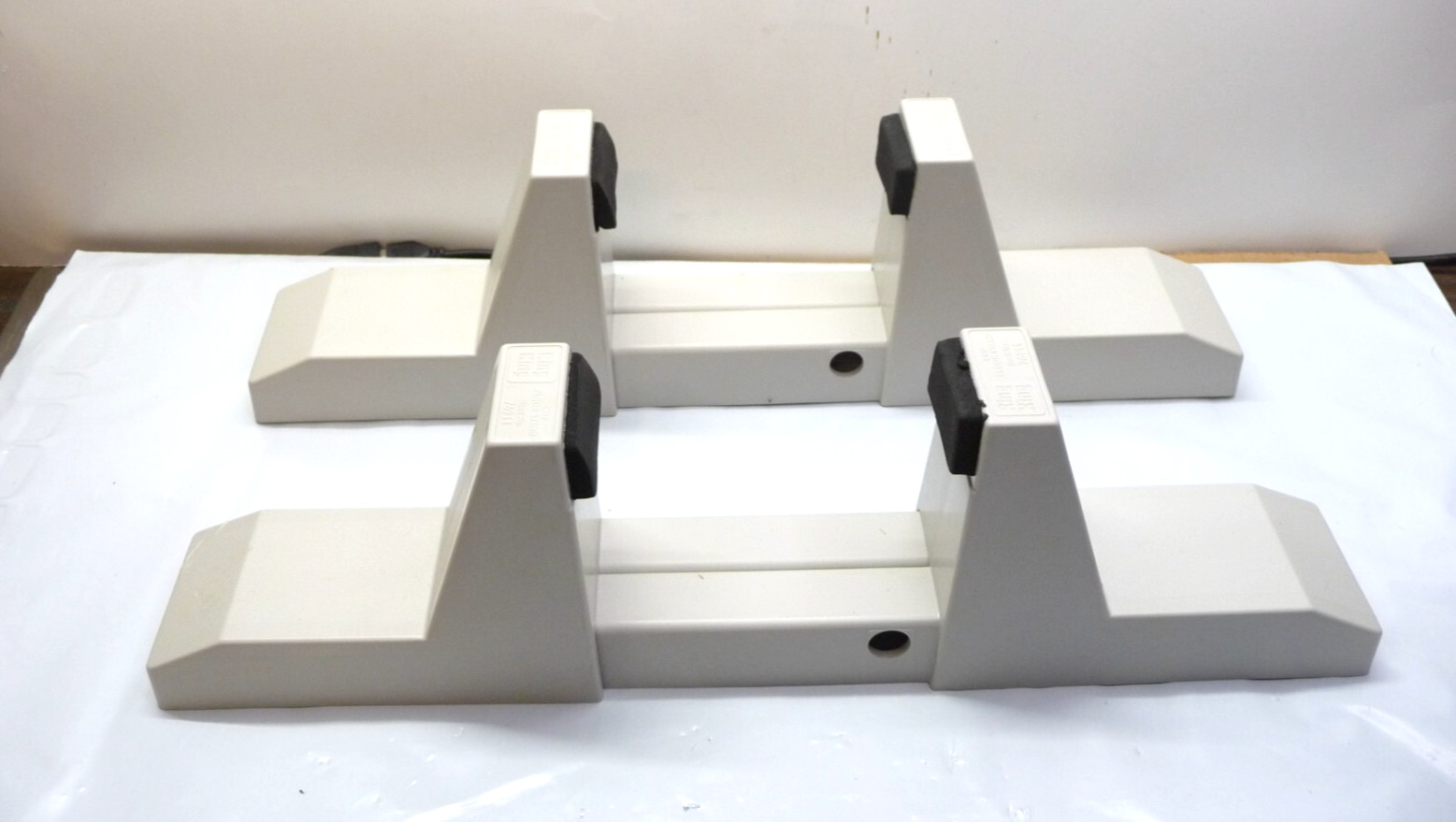 VINTAGE UNIVERSAL CPU COMPUTER FLOOR STAND by RING KING 76911