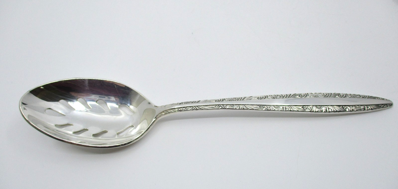 TOWLE  SILVERPLATE CANDLEGLOW PIERCED TABLESPOON / SERVING SPOON - 8 3/4" - 07I