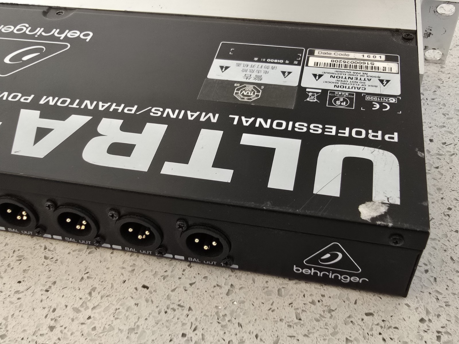 Behringer Ultra-DI Pro DI800 Phantom Powered 8 Channel Direct DI-Box Untested
