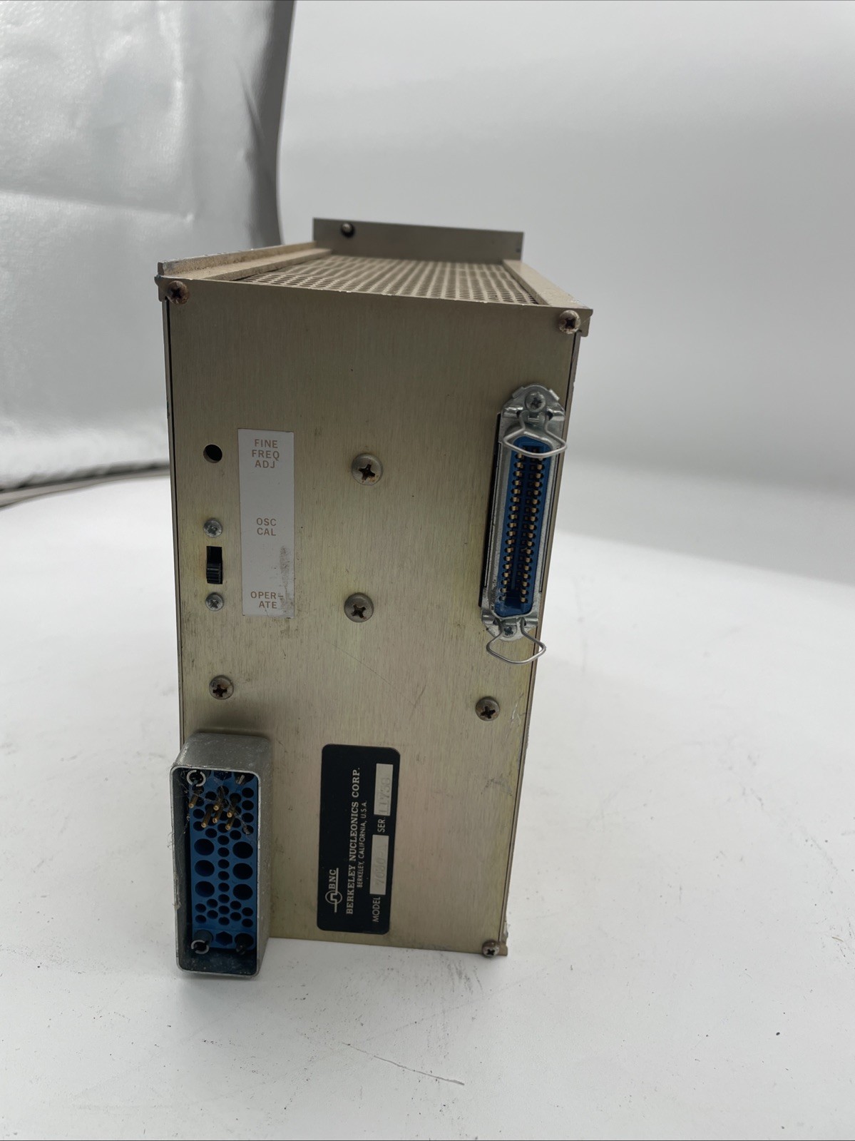 BNC BERKELEY NUCLEONICS CORP MODEL 7030A DIGITAL DELAY GENERATOR NIM Module