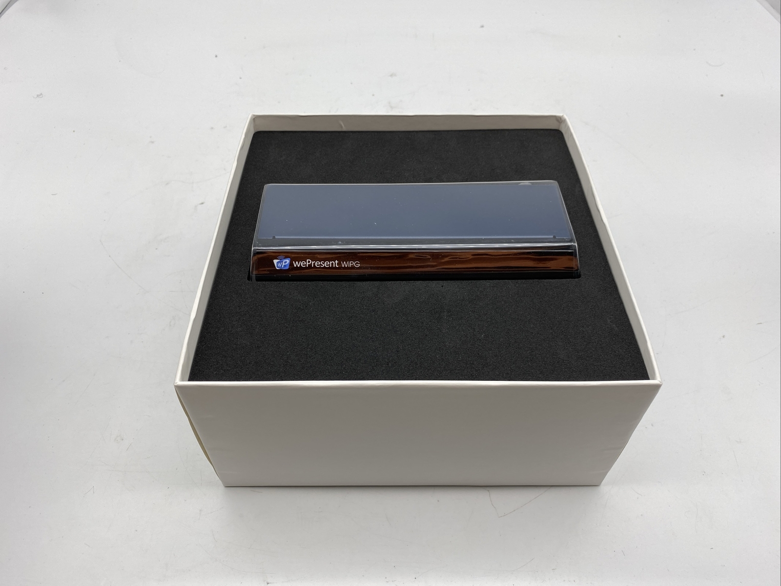 WePresent WiPG-1500 Wireless Interactive Presentation Gateway Open Box