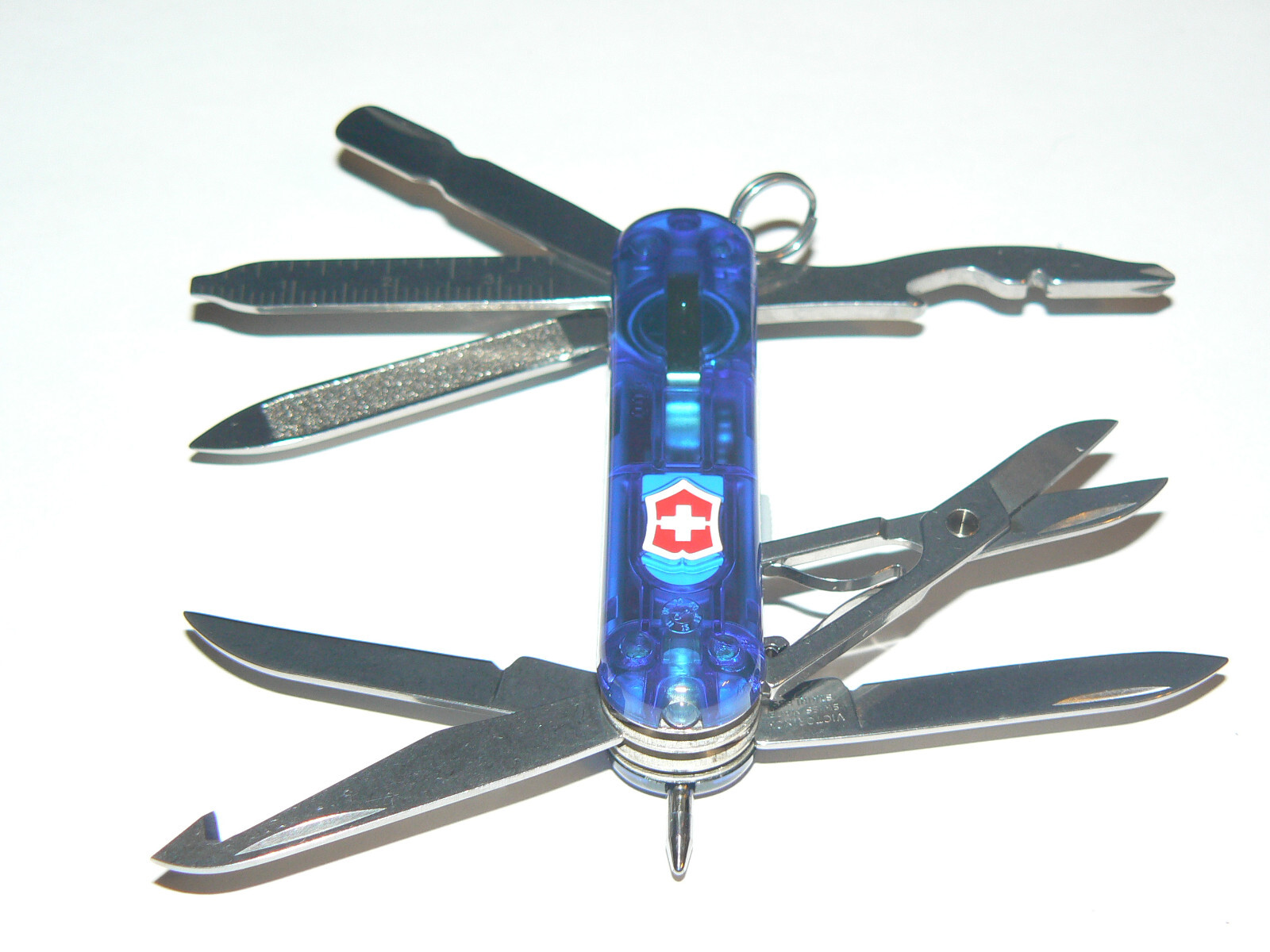 New Victorinox Swiss Army MIDNITE MINICHAMP Sapphire w/ Flashlight 0.6386.T2R-X1