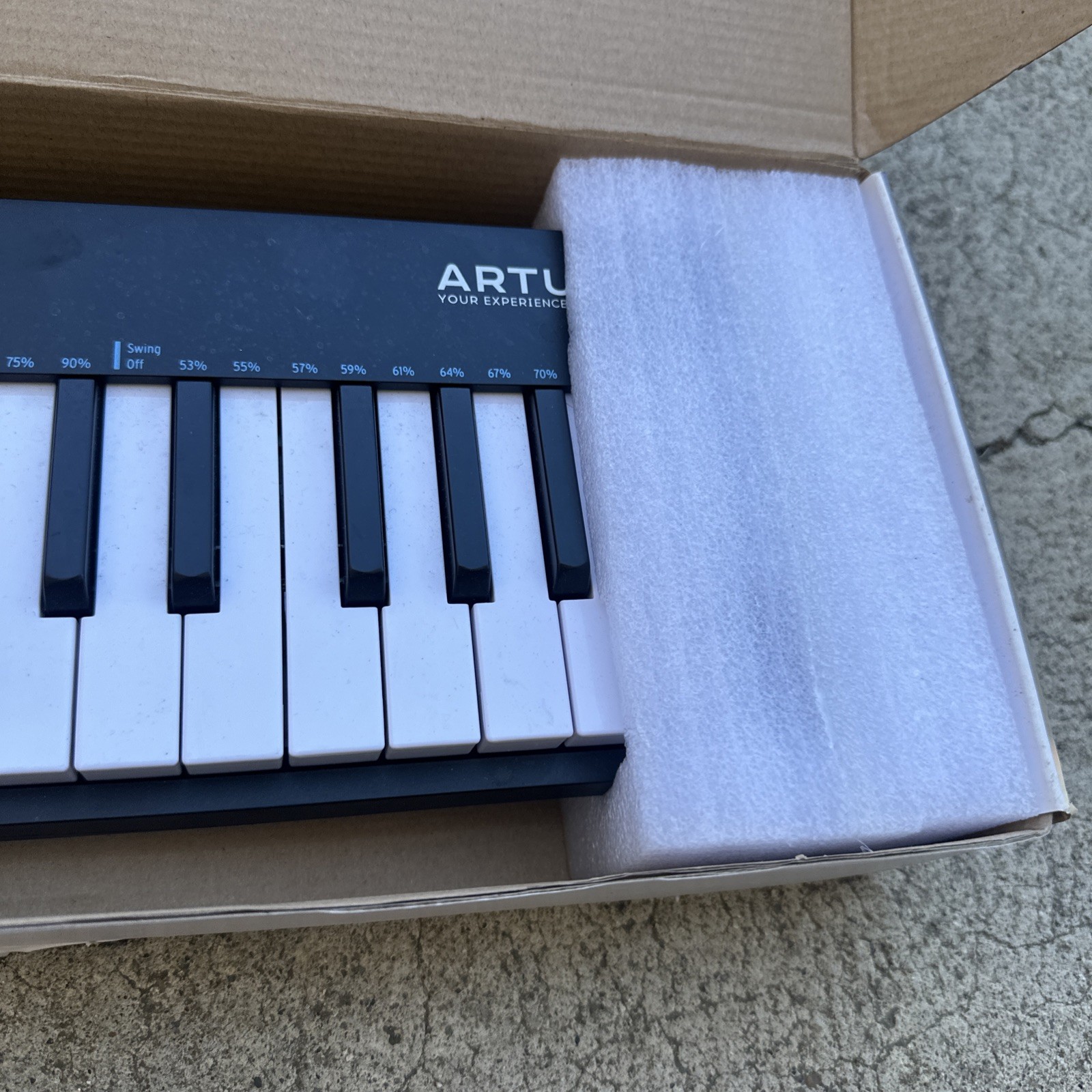 Arturia KeyStep 32-Key Slimkey MIDI Keyboard Controller Sequencer CV/Gate Out