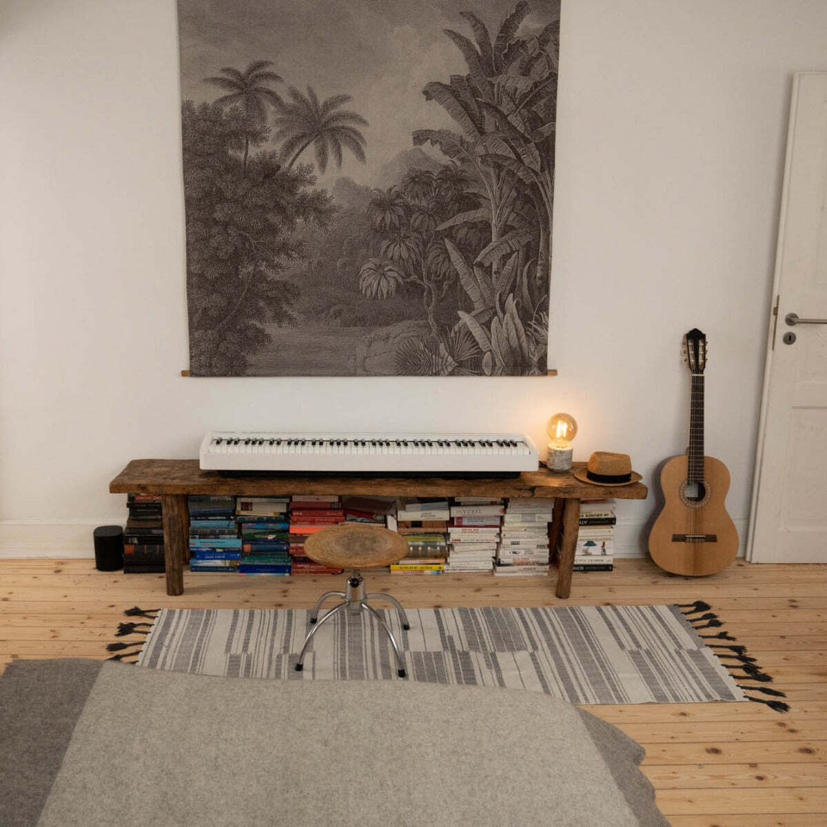 Kawai ES120 Portable Digital Piano - White KEY ESSENTIALS BUNDLE