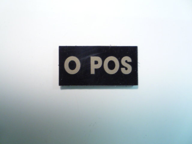 O POS BLOOD TYPE PATCH TAN+IR MB 2"x1" GLOSS REJECT#958 W/VELCRO® BRAND FASTENER