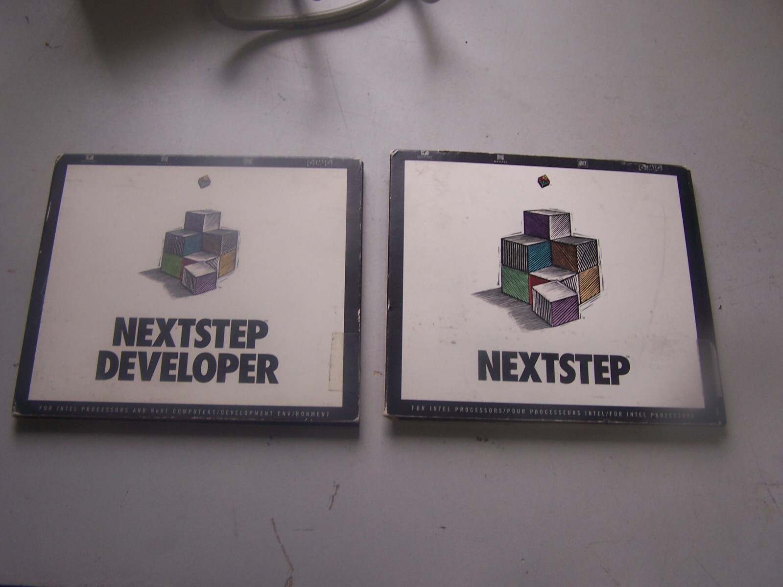 CLEARANCE - NeXTStep Release 3.2 & NeXTStep Developer 3.2 Software