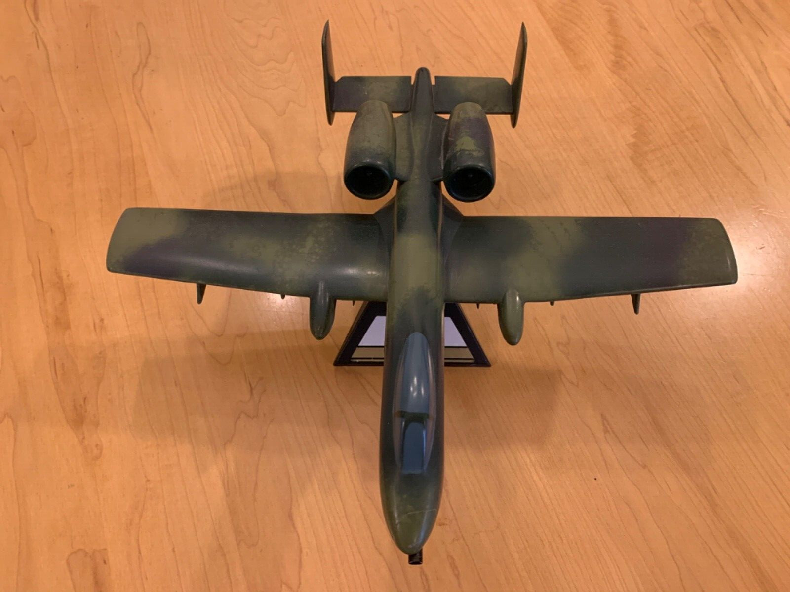 1979 MG Freund Fairchild A-10 WARTHOG FACTORY MODEL Connecticut Air Guard desk