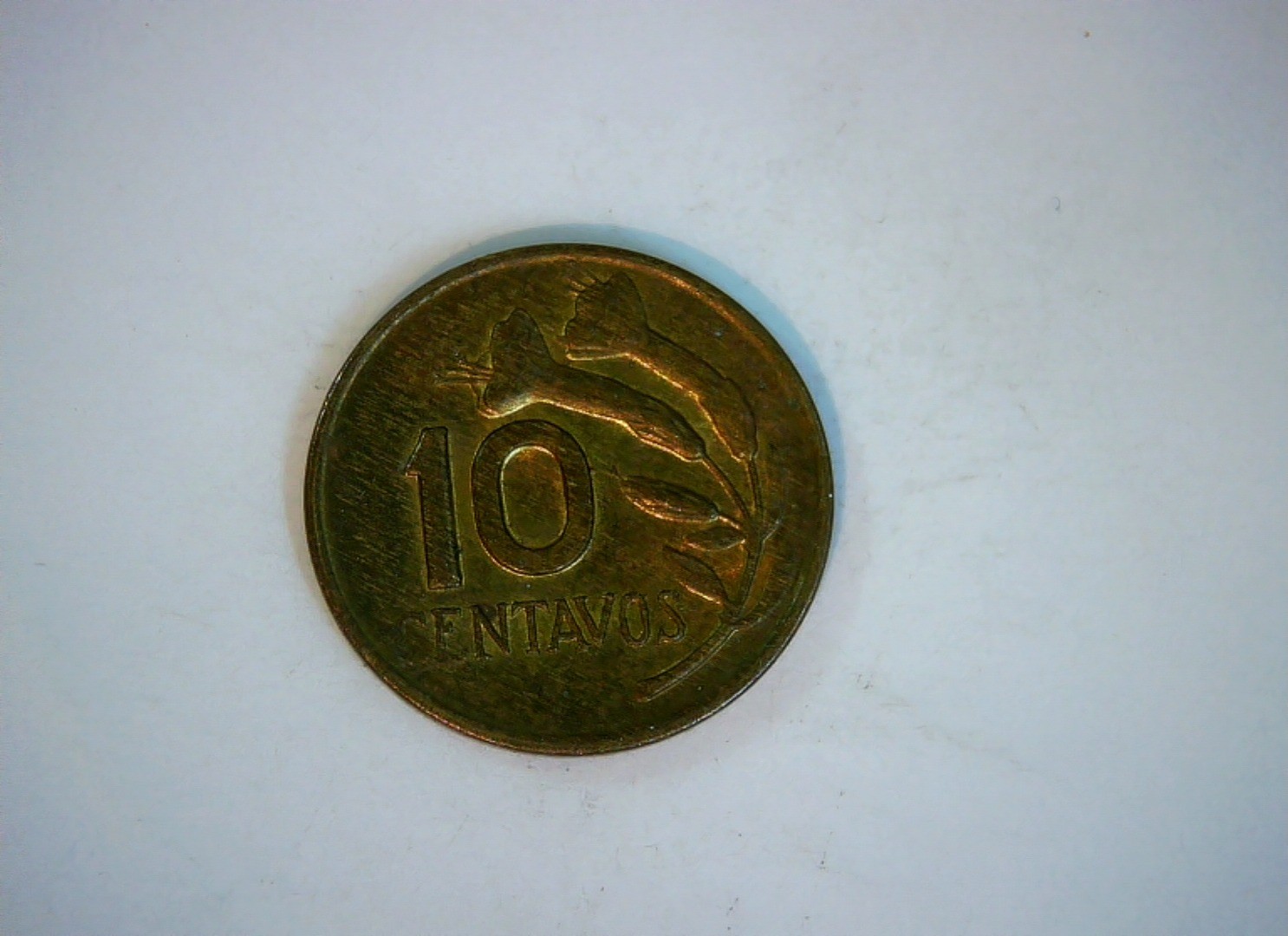Peru 1970 10 Centavos Peru 10 Centavos (Escudo de Armas / cornucopia) Coin