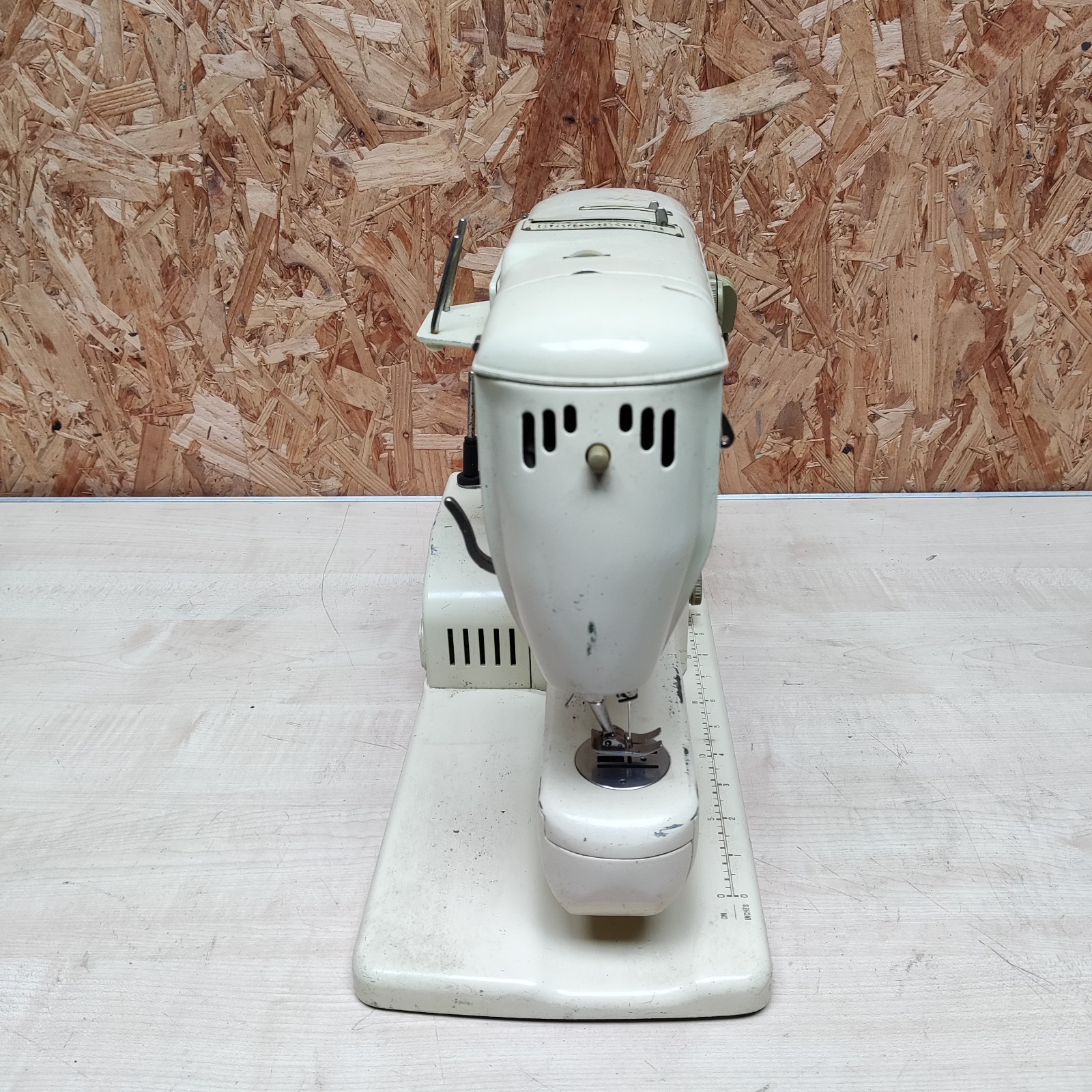BERNINA RECORD 730 ELECTRIC SEWING MACHINE NO ACCESSORIES UNTESTED
