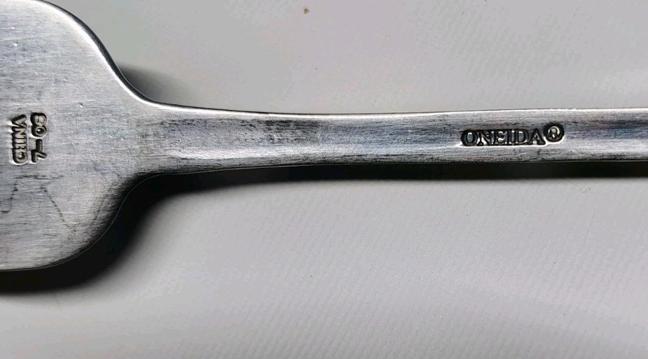 Oneida Sanctuary Flatware Lot 10 Pc