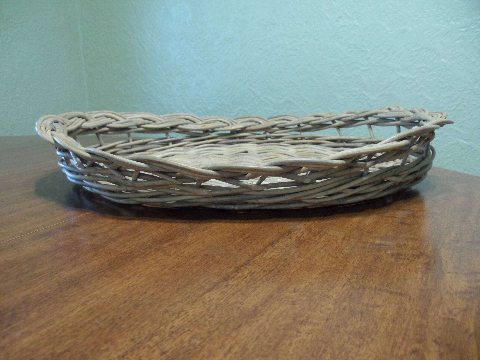 Woven Reed Basket Handmade Rustic Primitive Decor 19" x 14 1/2" x 3" Large Oval