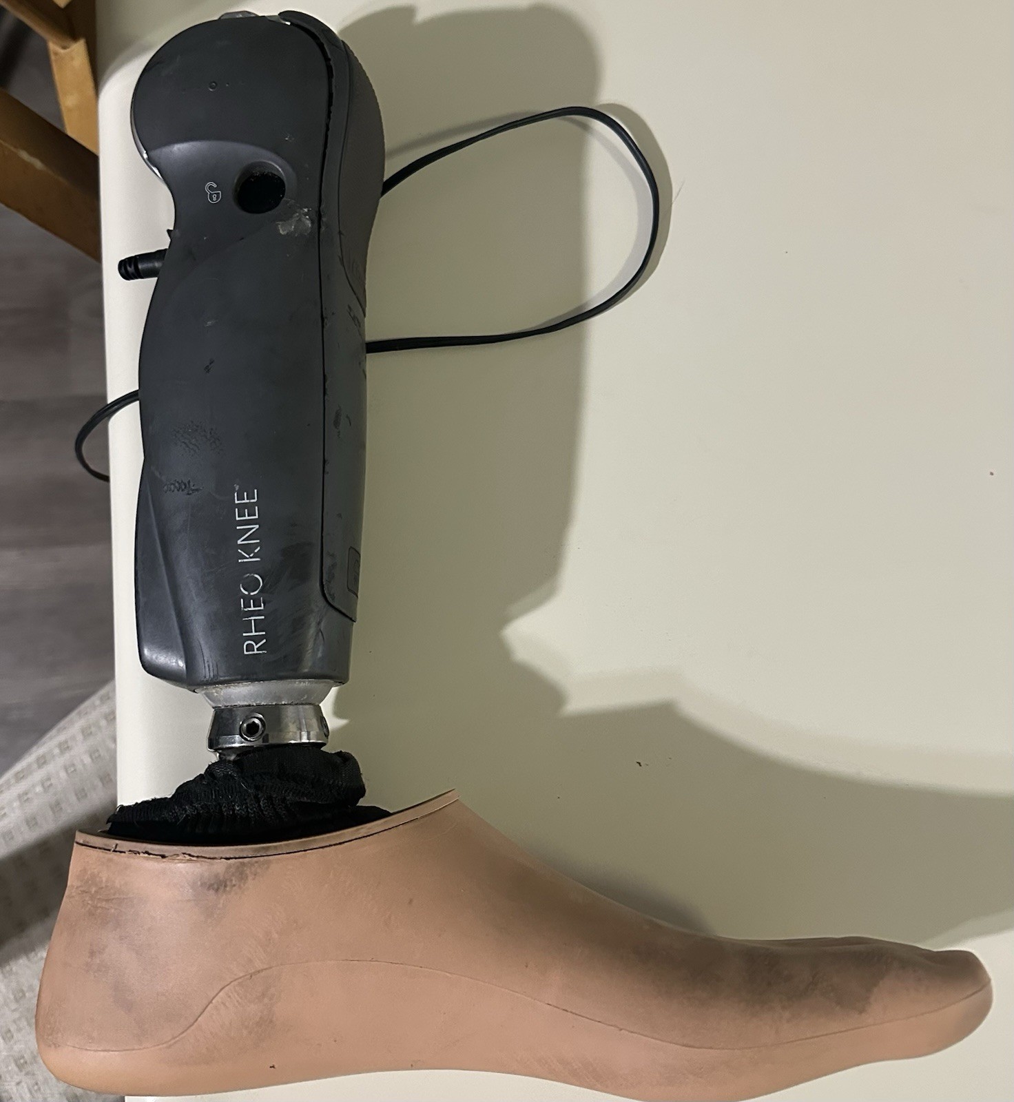 Össur RHEO KNEE Microprocessor Prosthetic Knee, Rechargeable HF376640