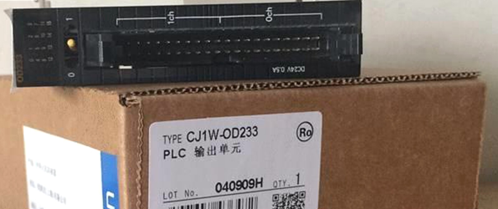 NEW Omron CJ1W-OD233 DC24V 32PT NPN MIL Output Module Controller