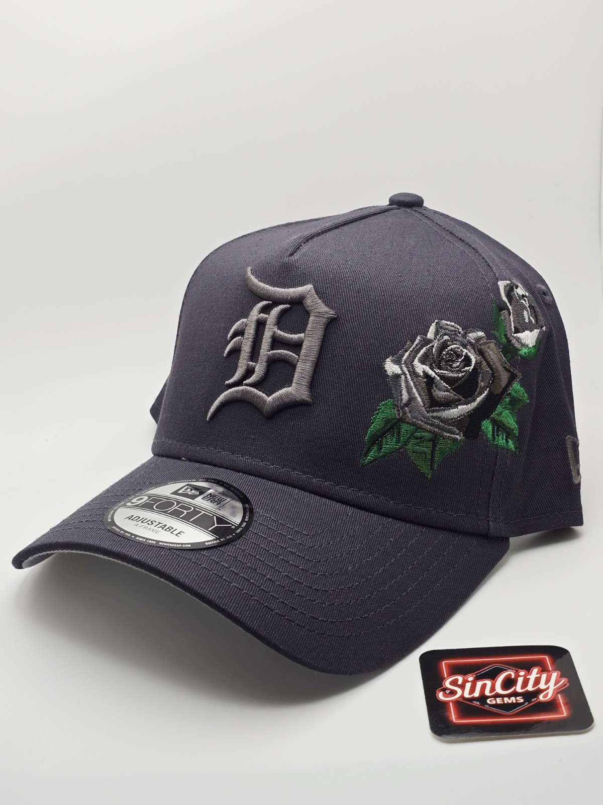 New Era Detroit Tigers Gray Tonal Roses 9forty A-Frame Snapback Hat Cap