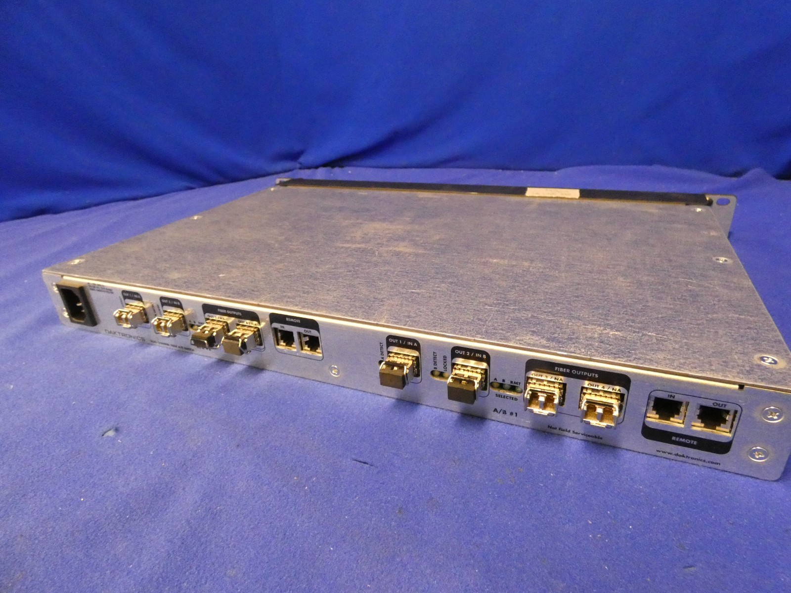 Daktronics ABS-4200 Commercial Display Controller w/Transceiver Modules READ AD