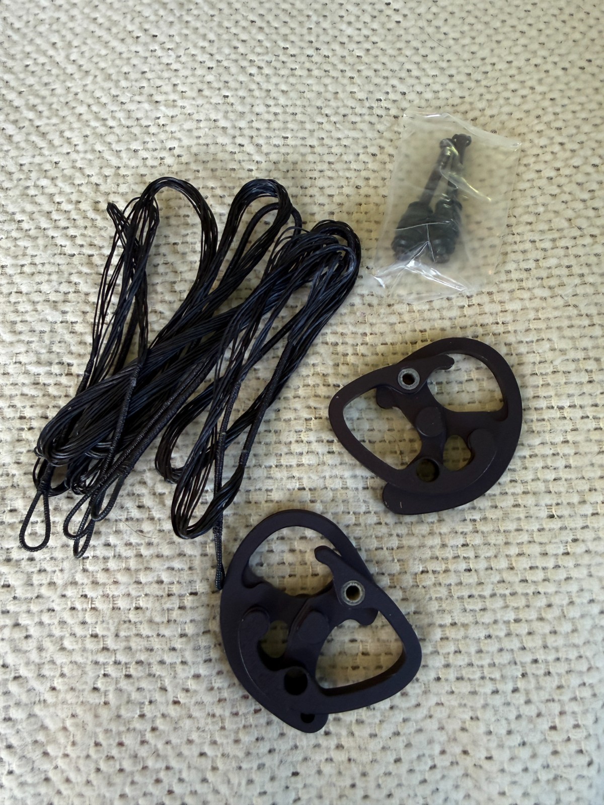 Compound Bow Cams, Pins and Cables 1HL