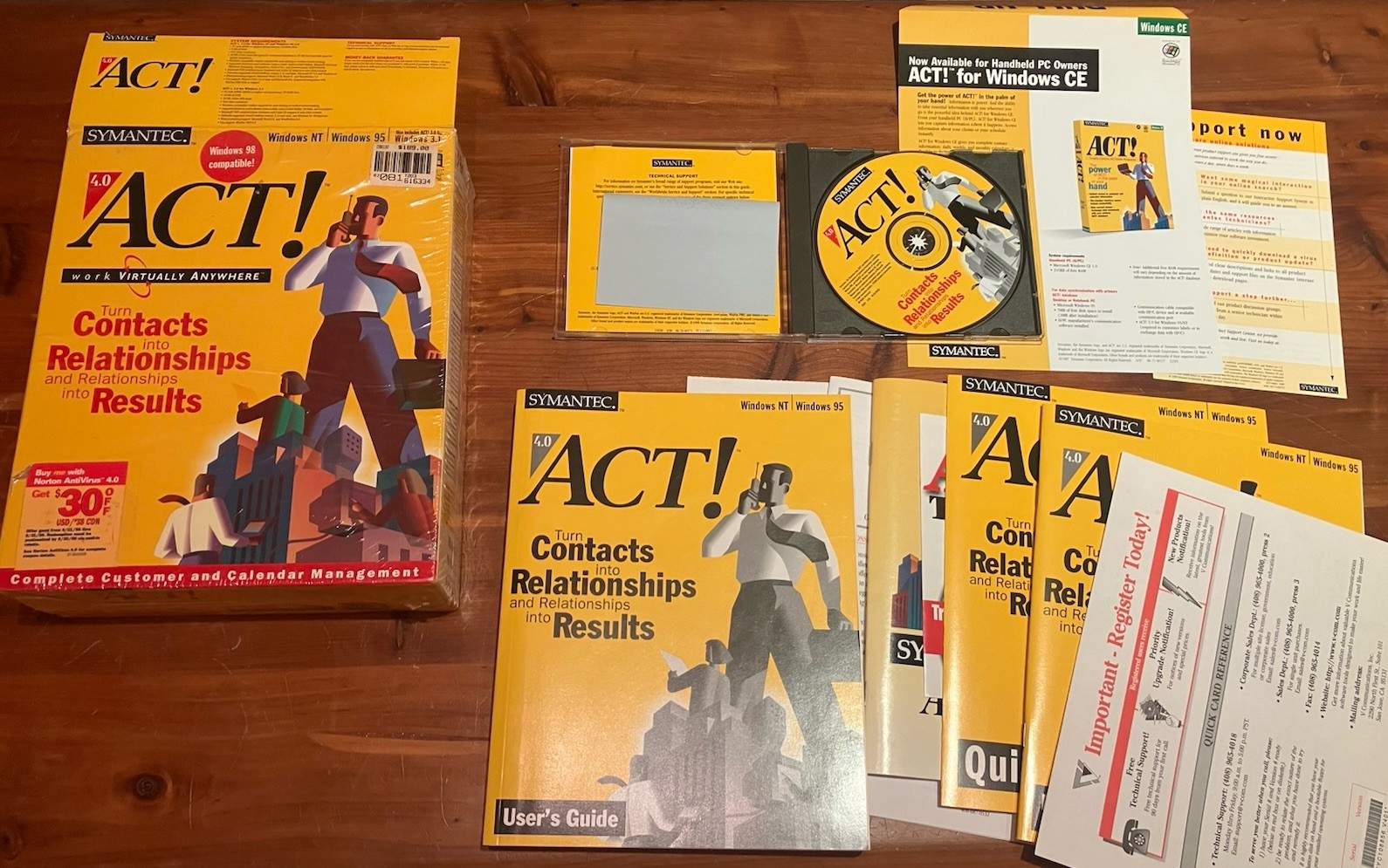 Symantec ACT! 4.0 (Vintage, CD-ROM) with Box and Extras