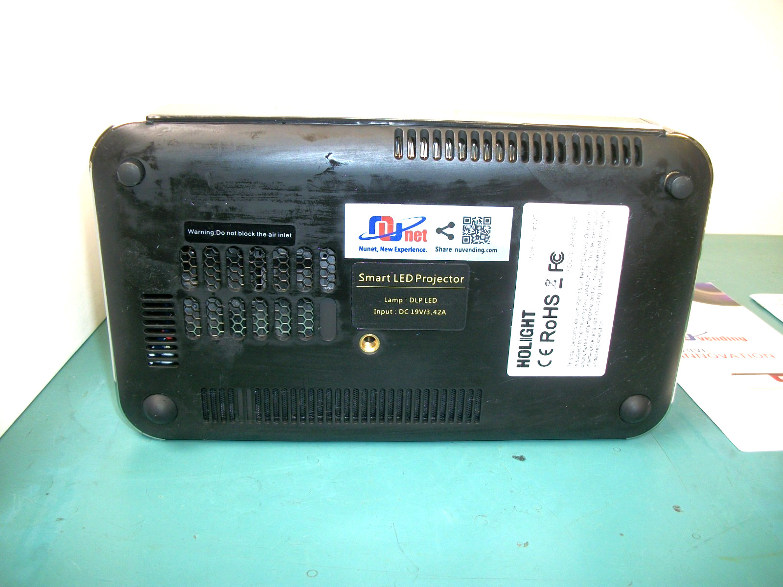 HOLIGHT 27M Smart LED Projector. Office Stored Item in Box.