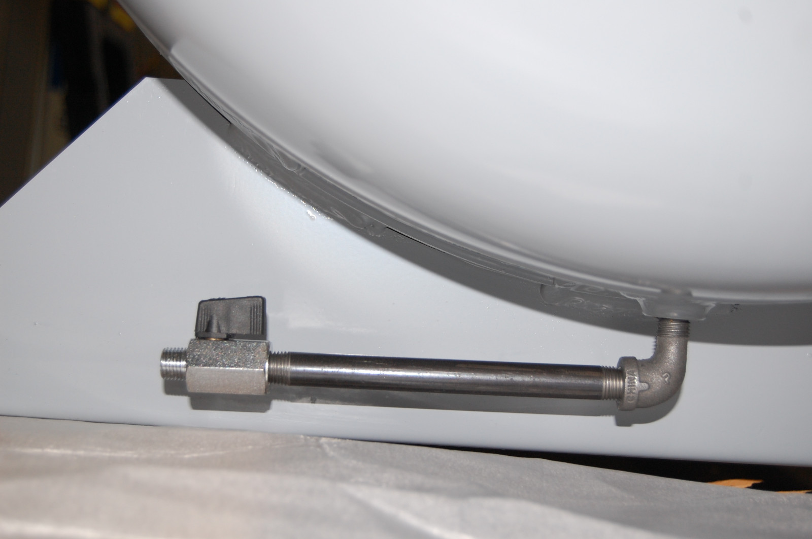 CMV25256 EXTENDED TANK DRAINK 1/4" MNPT X 6" LONG 1/4" BALL VALVE