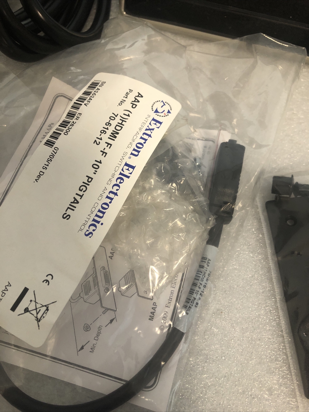 NEW / OPEN BOX Extron Cable Cubby 202