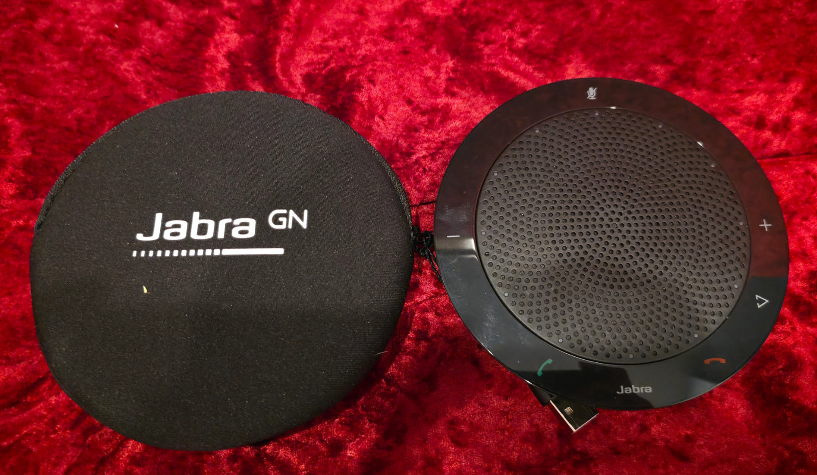 Jabra Speak 410 Speakerphone - Carrying Case Included