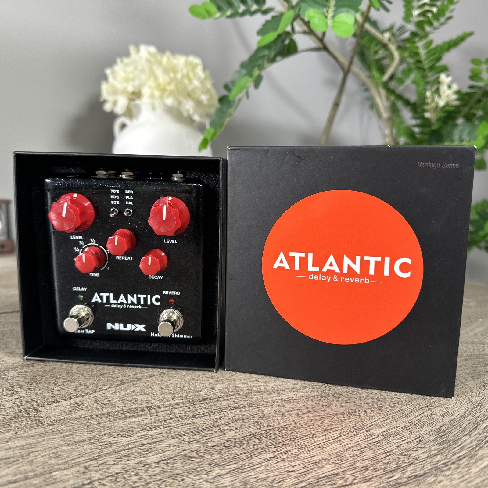 Nux Atlantic Verdugo Series Delay Reverb Guitar Effects Pedal w/ Tap Tempo
