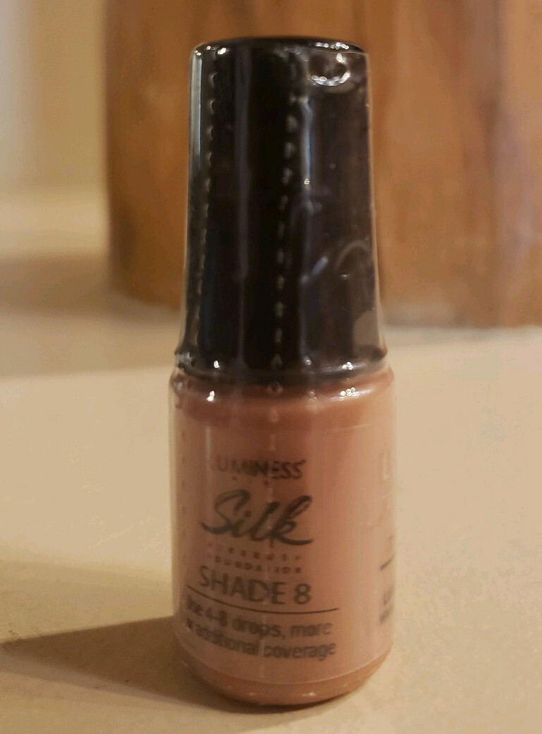 NEW SEALED LUMINESS AIR AIRBRUSH MAKEUP SILK SHADE 8 FOUNDATION .25 OZ