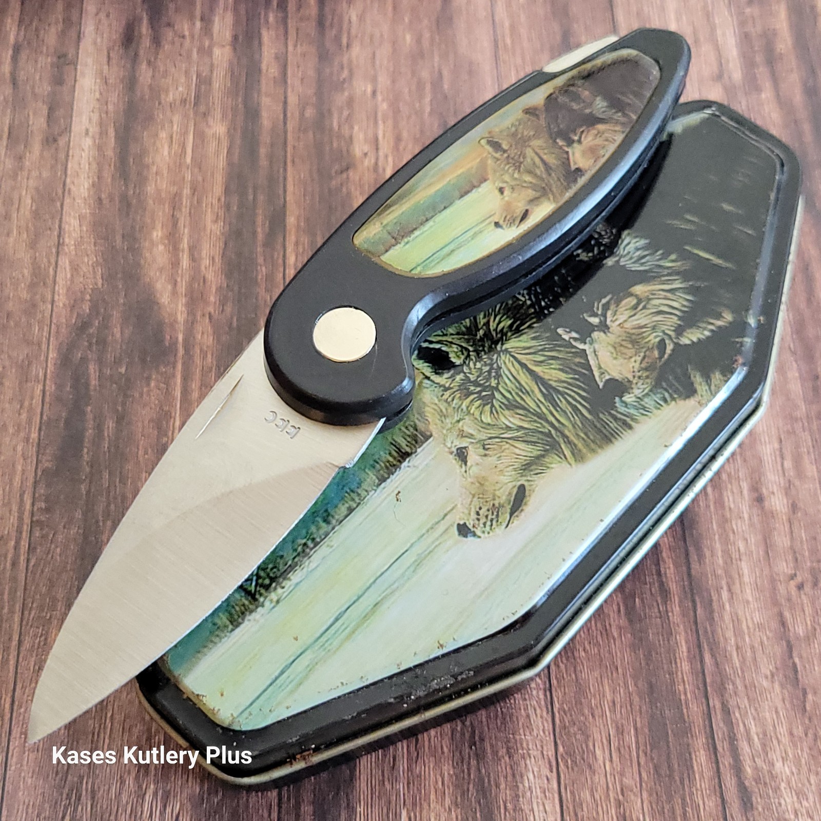Novelty Lockback Folding Pocket Knife W/Wolf Picture
