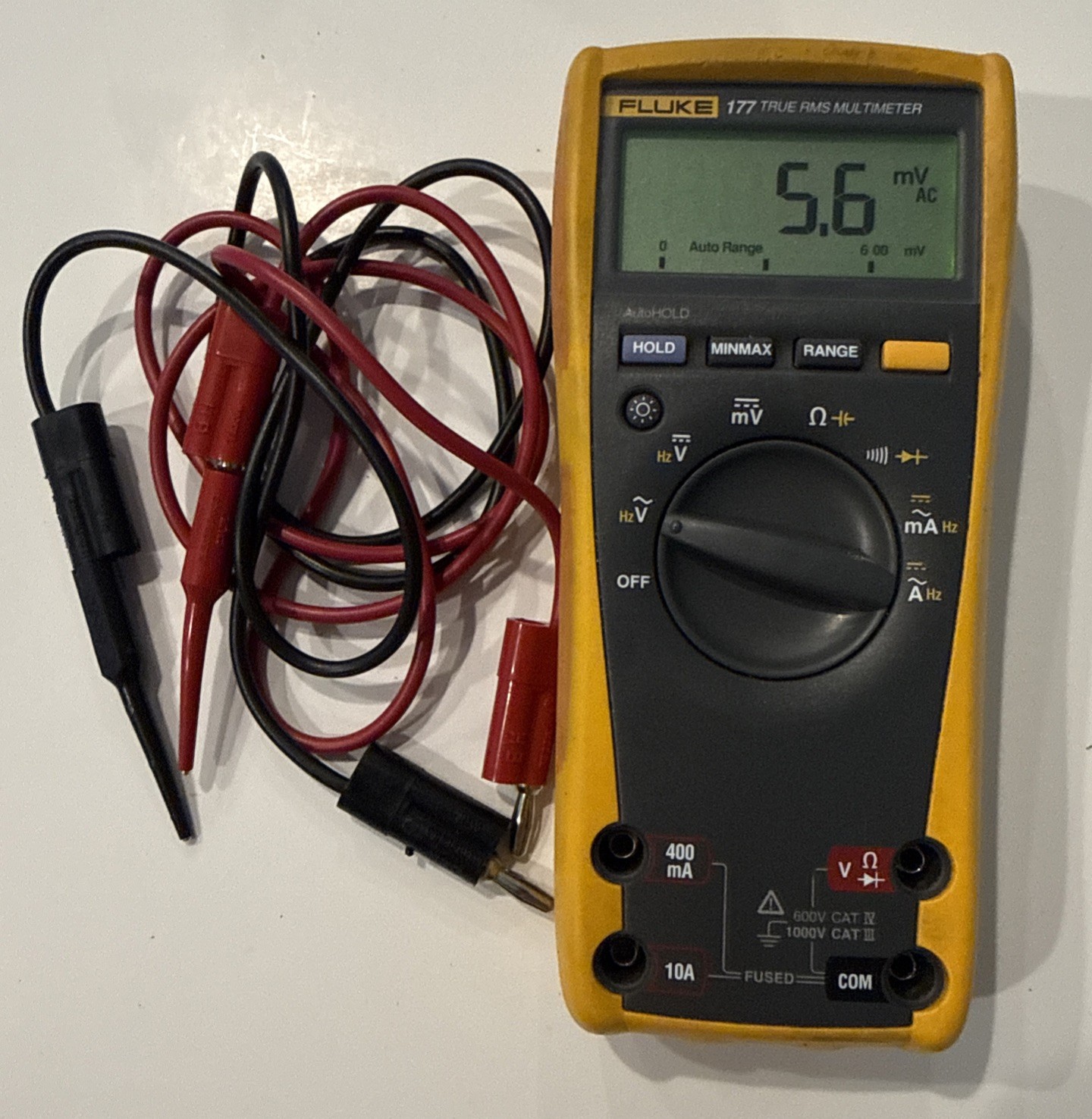 Fluke 177 True RMS Digital Handheld Multimeter CAT III 6000 Count 1000V