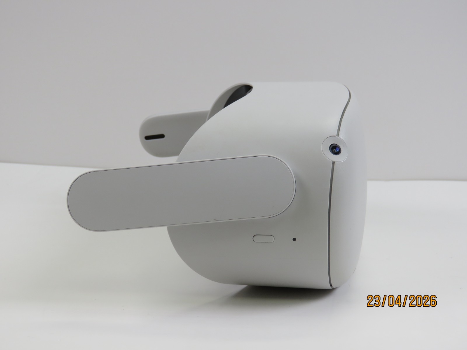 Meta Oculus Quest 2 256 GB Advanced All-In-One VR Headset Only [A255]