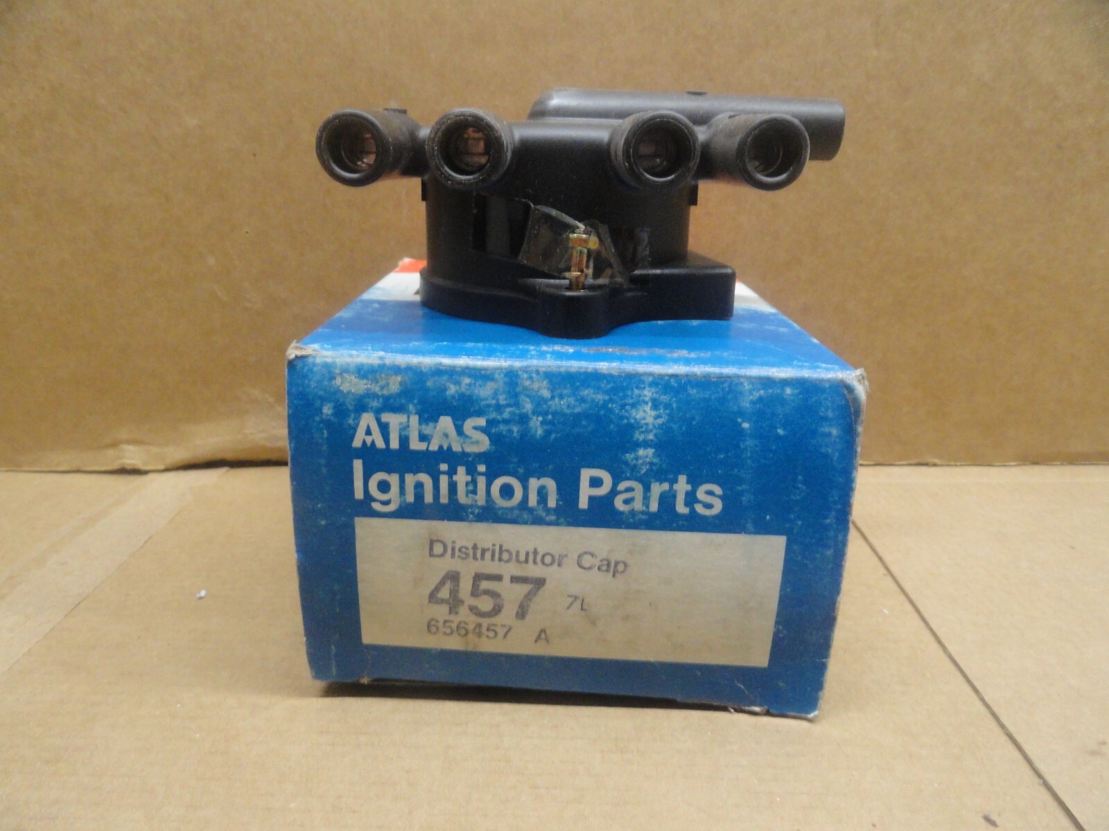 NORS ATLAS 457 Distributor Cap NEW old stock