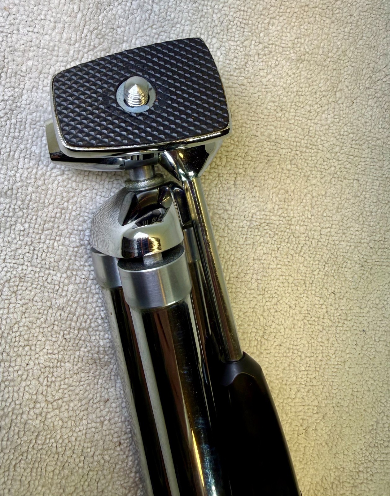 Vintage King Tripod Compact Travel Extendable Legs